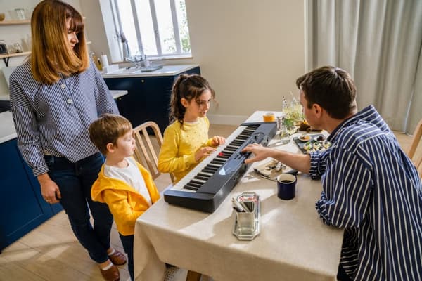 Casio LK-S450 syntetisaattori Digitaalinen syntetisaattori 61 Musta