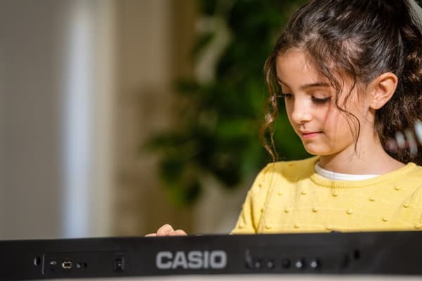 Casio LK-S450 syntetisaattori Digitaalinen syntetisaattori 61 Musta