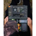Miniatyrbild 8 av 8: Fox International Laddad Medium Tackle Box Edges Svart