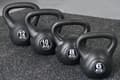 Miniatyrbild 7 av 7: Kettlebell 10 kg - Plast - för inom- och utomhusbruk - Svart