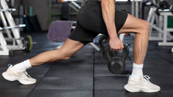 Støbejern kettlebell 12 kg, REBEL ACTIVE