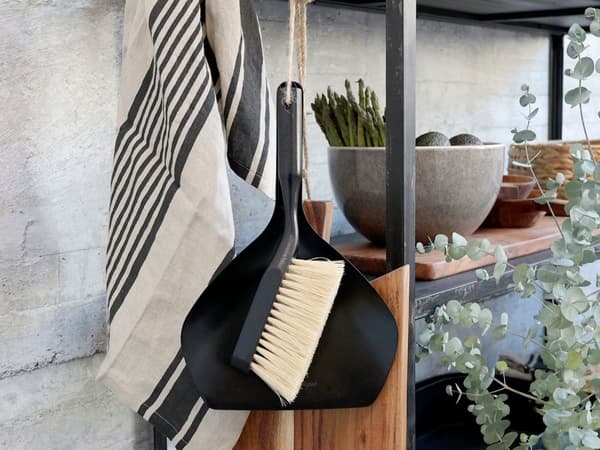 Bordsborste med skyffel Svart  Chic Antique