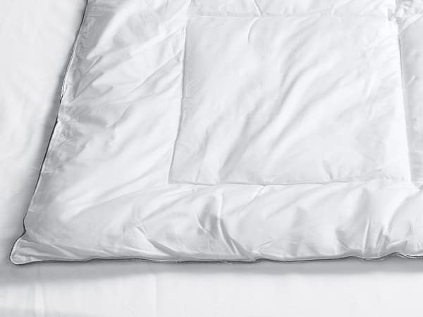 Peitto 220 x 240 cm japara-puuvillapäällinen mikrokuitutäyte 2 hlö konepestävä 9 TOG