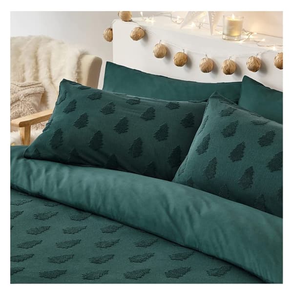 The Linen Yard Tufted Christmas Tree Duvet Cover Set