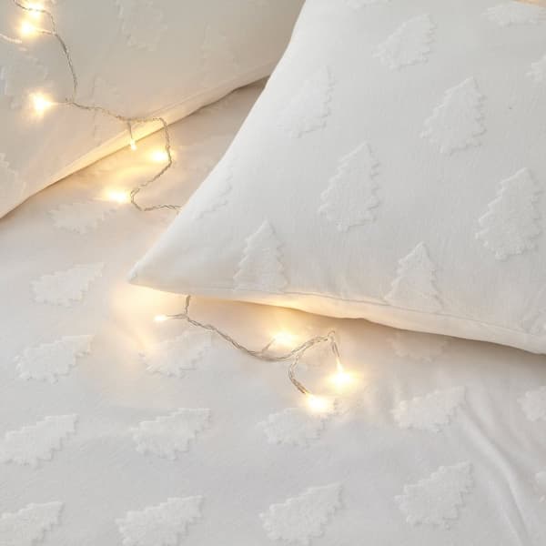 The Linen Yard Tufted Christmas Tree Duvet Cover Set