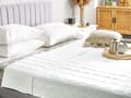 Miniatyrbillede 2 af 6: Dyne Hvid Polyester Blend Dobbelt Størrelse 200 x 220 cm Let Fyld Quiltet