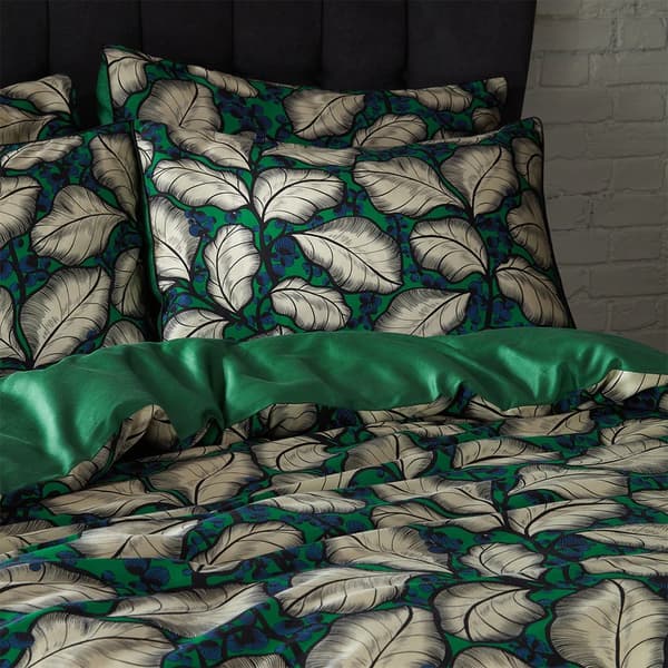 EW by Edinburgh Weavers Magali tropiskt påslakanset i satin med kontrasterande piping