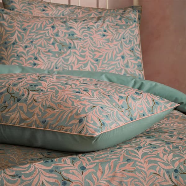 EW By Edinburgh Weavers Malory Traditional Contrast Piping Floral Duvet Cover Set