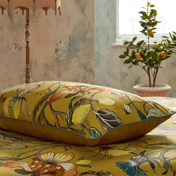 EW By Edinburgh Weavers Morton Contrast Piping Sateen Floral Duvet Cover Set