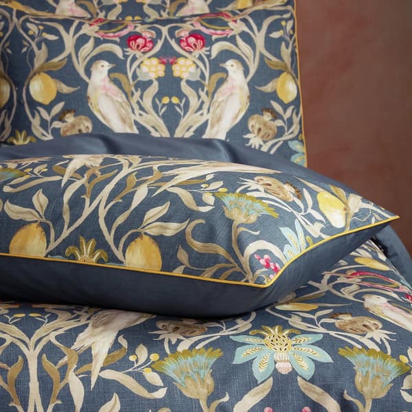 EW By Edinburgh Weavers Liberty Traditional Contrast Piping Floral Duvet Cover Set