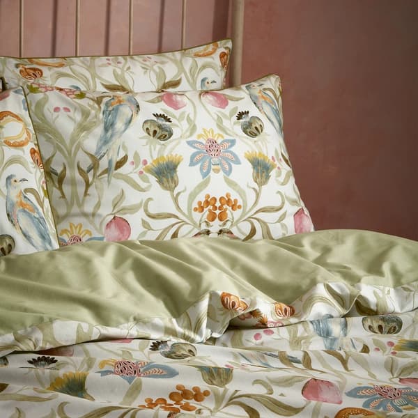EW By Edinburgh Weavers Liberty Traditional Contrast Piping Floral Duvet Cover Set