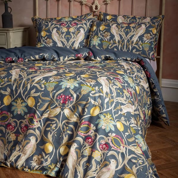 EW By Edinburgh Weavers Liberty Traditional Contrast Piping Floral Duvet Cover Set