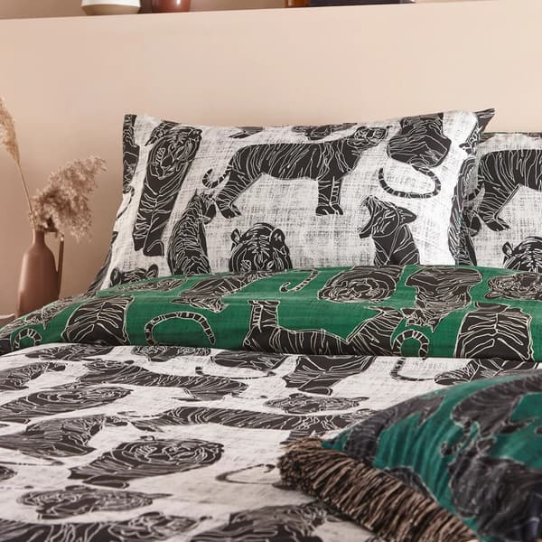 Furn Reversible Wildcat Duvet Cover Set