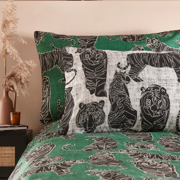 Furn Reversible Wildcat Duvet Cover Set