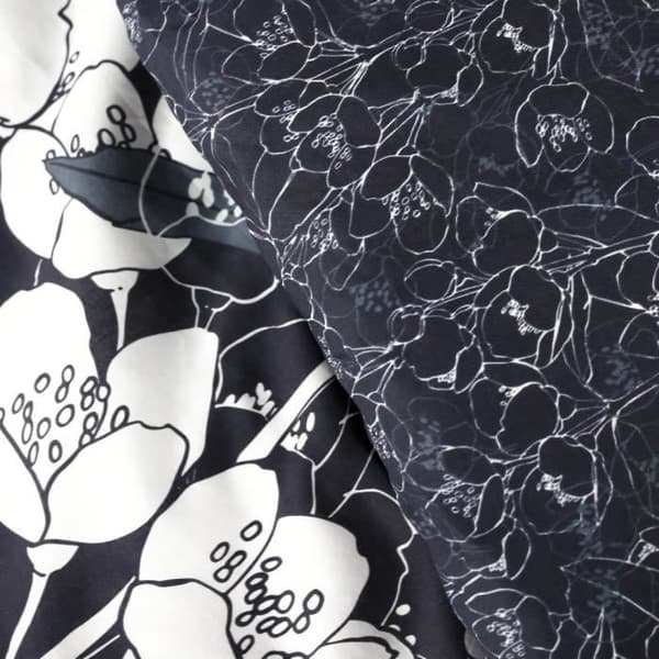 Mawira sänglinne set - 2 personer - 260 x 240 cm - 100% bomull - Marinblått blommönster - IDAG