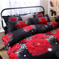 Miniatyrbild 3 av 4: TOFOCO Red Rose påslakanset - 100% polyester - 220x240cm + 2 örngott 48x74cm