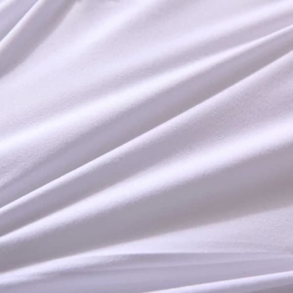 3-delat påslakan i polyester Påslakan 230*260 cm med 2 örngott 51*92 cm - vit