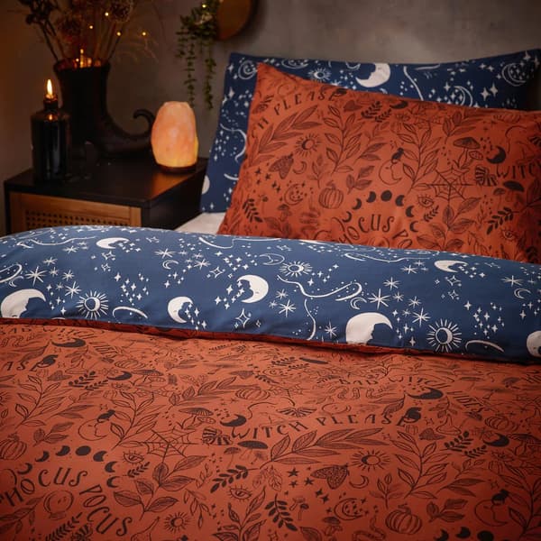 Furn Witchy Vibes vändbart påslakanset för Halloween
