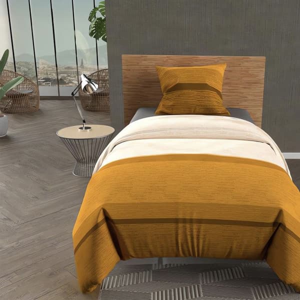 Påslakanset i bomull 57 trådar/cm2 140x200 cm STRIPE senap av Soleil d'ocher