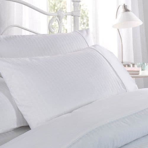 Sängkläder - Dorchester - Ritz - 100% bomull - Vit - 260x220 cm med 2 örngott 50x75 cm