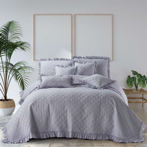 RUFFY dekorativ filt 140x200 quiltad med volang, grå