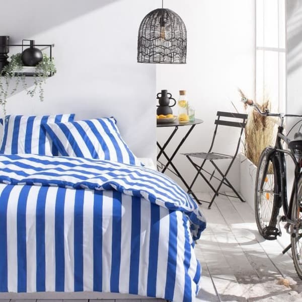 Bäddset - IDAG Summer Stripes - 240x220 cm - 2 personer - randig bomull med tryck