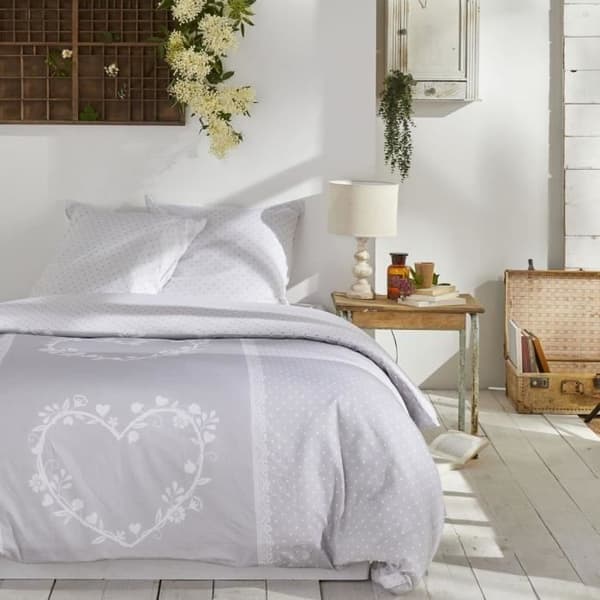 SÄNGKÅDSET TODAY - PÅSLAKAN 220x240 + 2 ÖRNUDD 65X65 - 100% BOMULL 57 trådar - Constance