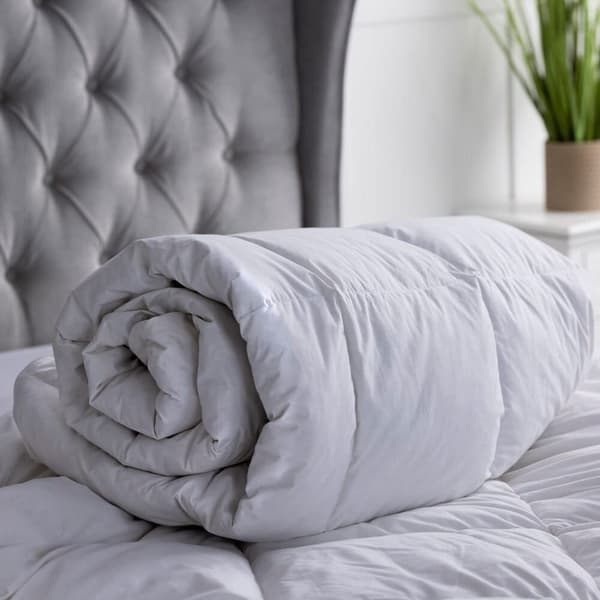 Belledorm Hotel Suite dyne med andefjer