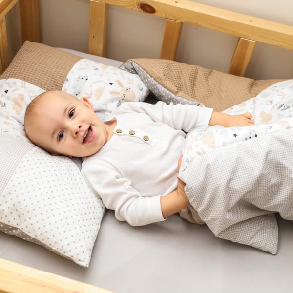 Håndlavede Patchwork Børnesengetæpper 100x135 - Børnesengetæppesæt med pude Børnesengetæppe med pude Børnesengetæppe Bomuldspindsvin Lysegrå