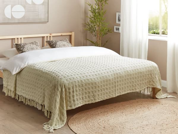 Sengeteppe Hvit Bomull 220 x 240 cm Frynser Klassisk design Soverom Tekstiler Pledd