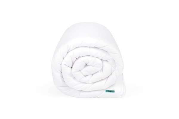 Quilt For You 220x200 vit helårsmikrofiber 1,20 kg Wendre