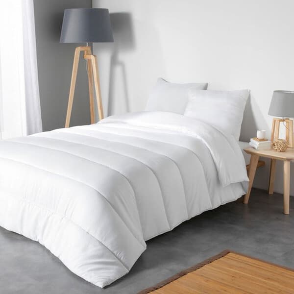 Sommar täcke - Erbjudande på sängkläder - 240x260cm - Lätt 170 gr/m² - Polyester - Maskintvättbar