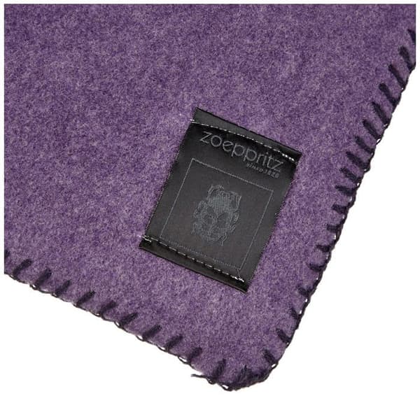 'Zoeppritz sedan 1828' - 103291-490-110x150 - Zoeppritz sedan 1828 Pläd och Polyester Viskos, 490 Aubergine, 110x150cm