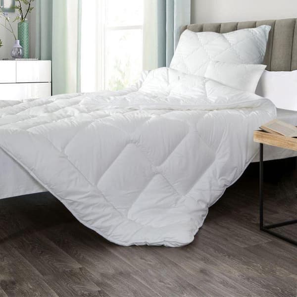 DESIGN91 QUILTAD 180 X 200 CM VIT
