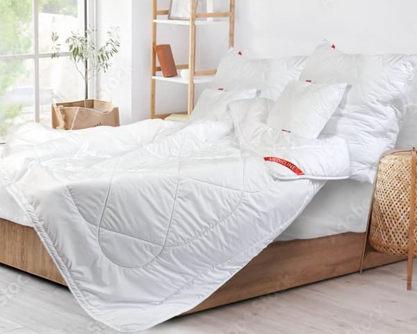 Peitto 200x220 cm ympärivuotinen allergiavastainen + 2x tyyny 70x80 cm tikattu silikoni