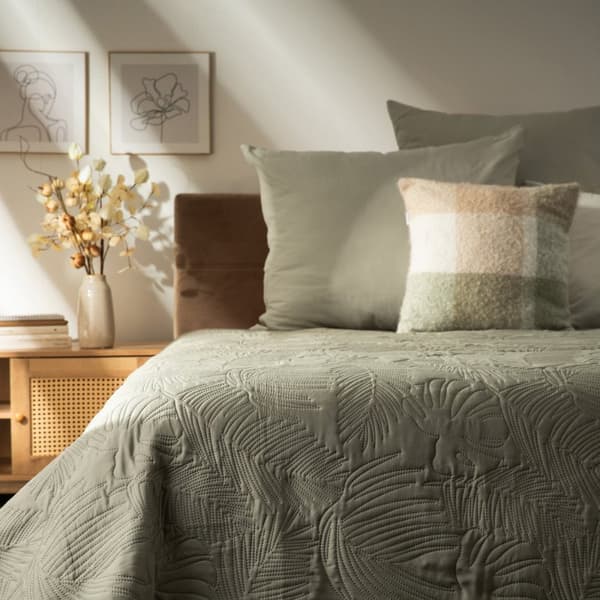 Sengetæppe | SIENA | grøn med quiltning | 200x220cm | 717024
