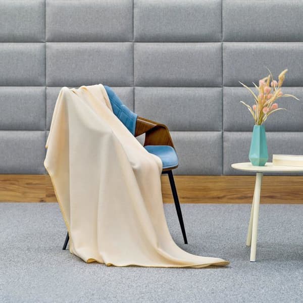Täckning - täcke - pläd Teesa - TSA8900-4 - Fleecefilt 130x150 cm - crème