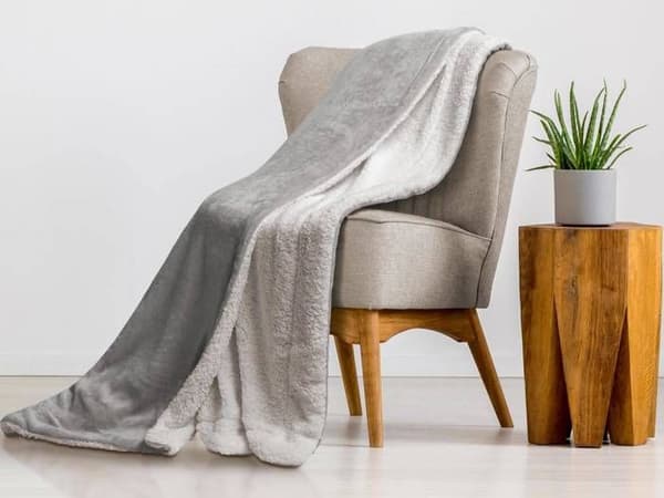 Mikrofiber Sherpa Fleecefilt Täckesfilt 150x200 cm Ljusgrå