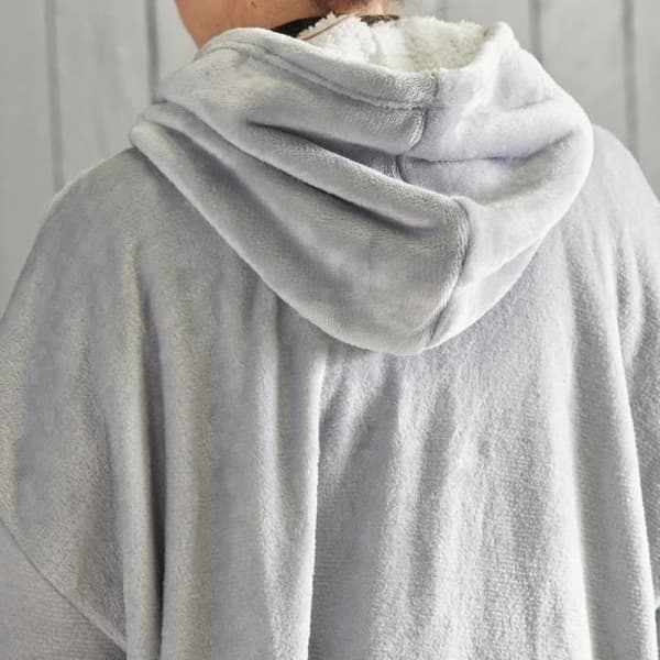 Sweatplagg i fleece - TODAY - Långa ärmar och ficka - 70 x 87 cm - Grå