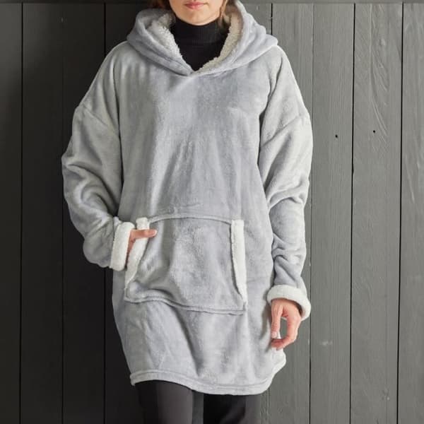 Sweatplagg i fleece - TODAY - Långa ärmar och ficka - 70 x 87 cm - Grå