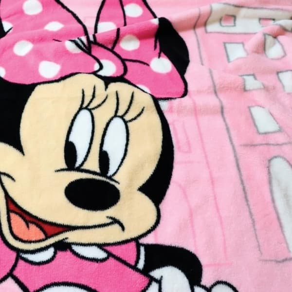 Tryckt fleecefilt - DISNEY - MINNIE SHOPPING - Rosa - 125x150 cm - Tvättbar i 30°