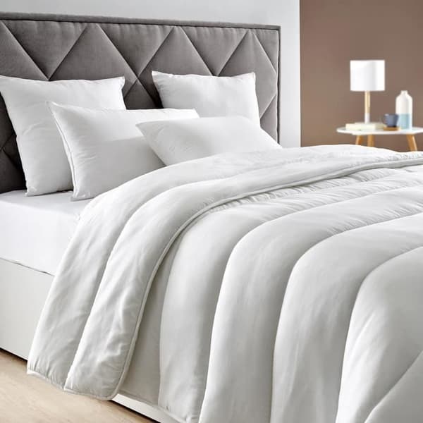 Sängöverkast i anti-dammkvalsterfiber 300g/m² ventilerande - Pikolin Home - 250x220cm
