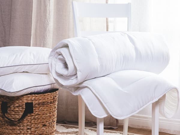 Mycket varmt täcke vinter LEMBERG polyester 200 x 220 cm Lumarko!