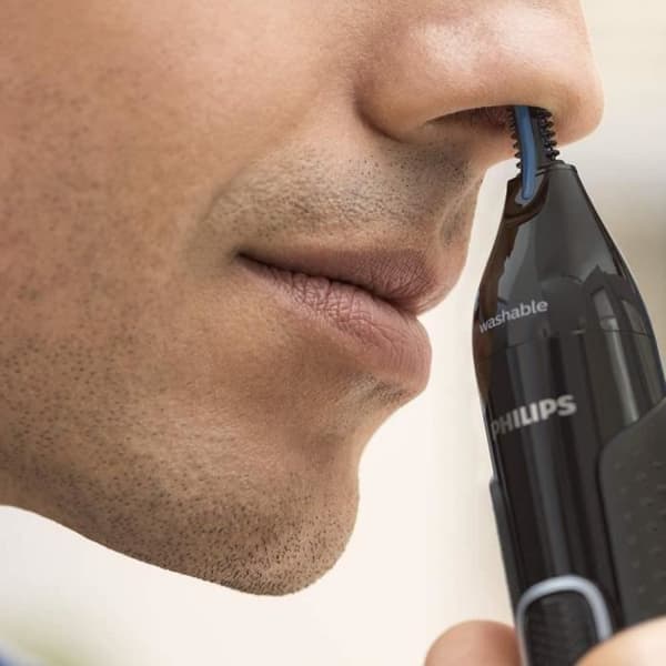 Philips Series 5000 batteridriven näs-, öron- och ögonbrynstrimmer med borstklippare - duschtålig, utan Ti