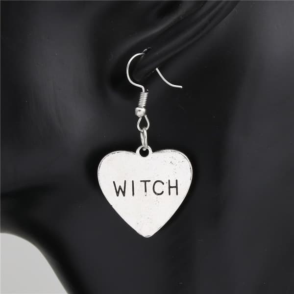 Örhängen WITCH Wicca Hjärtan Pagan