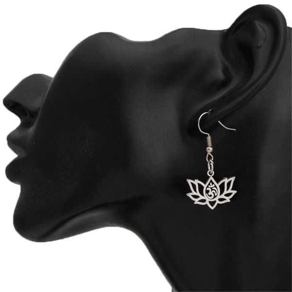 Örhängen OHM Buddhism Lotus Yoga AUM