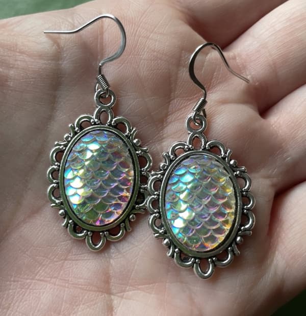 Earrings - Scales - Dragon - Opal/White