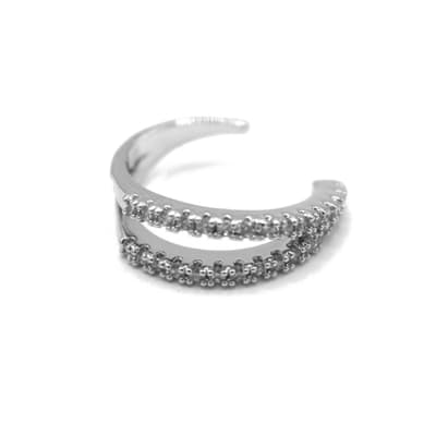 Sølvfarvet Ear cuff med hvide krystaller