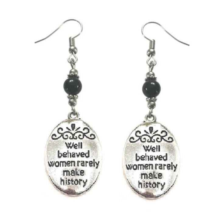 Örhängen Feminist Well behaved Women Onyx Statement