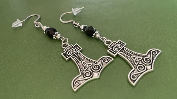 Earrings - Thors Hammer - Mjollnir - Bead